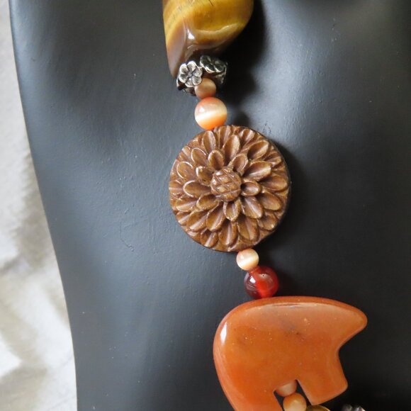 Stone and bead necklace - Picture 3 of 3